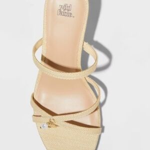 Wild Fable Beige Strappy Sandals